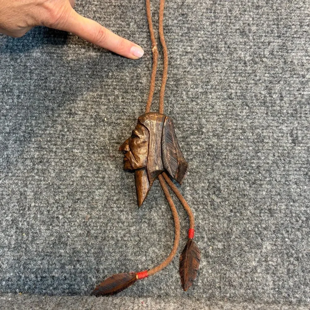 Vintage 90s Hand Carved Wood Native American Chief Bolo Tie Leather Feather Tips